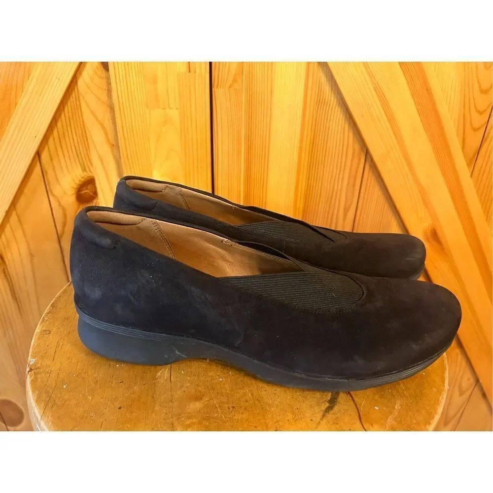 Clarks Women's Aubria Fay Slip On Size 9 Black Nubuck Shoe